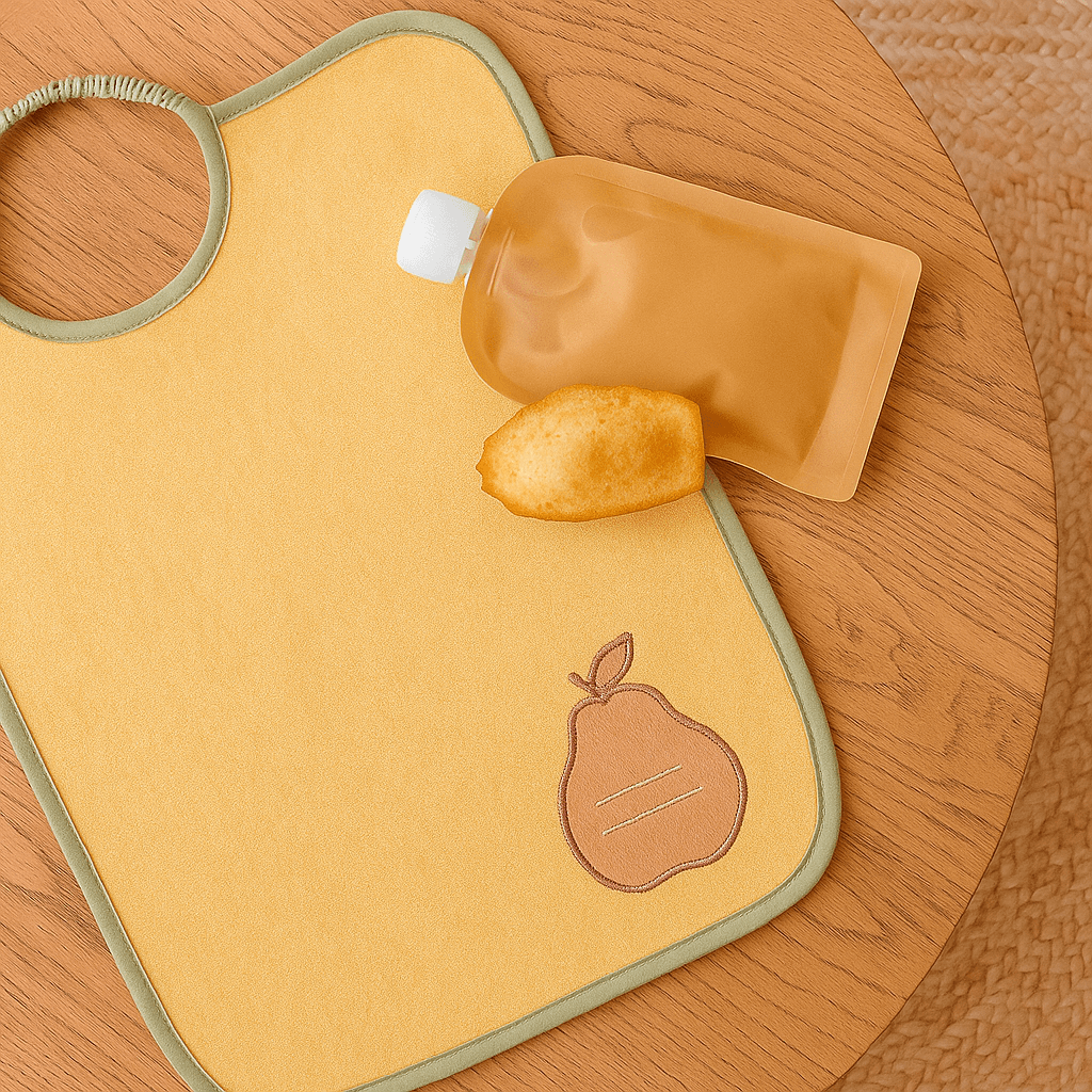 Bavoir maternelle 35x38 cm éponge avec étiquette prénom - Bavoir 24 mois - Poire/Pomme