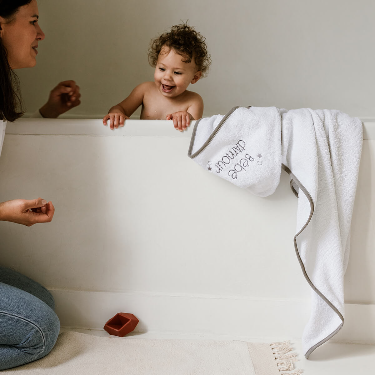 BB Kit - Hygiène Étoiles grises - Matelas à langer + Cape de bain