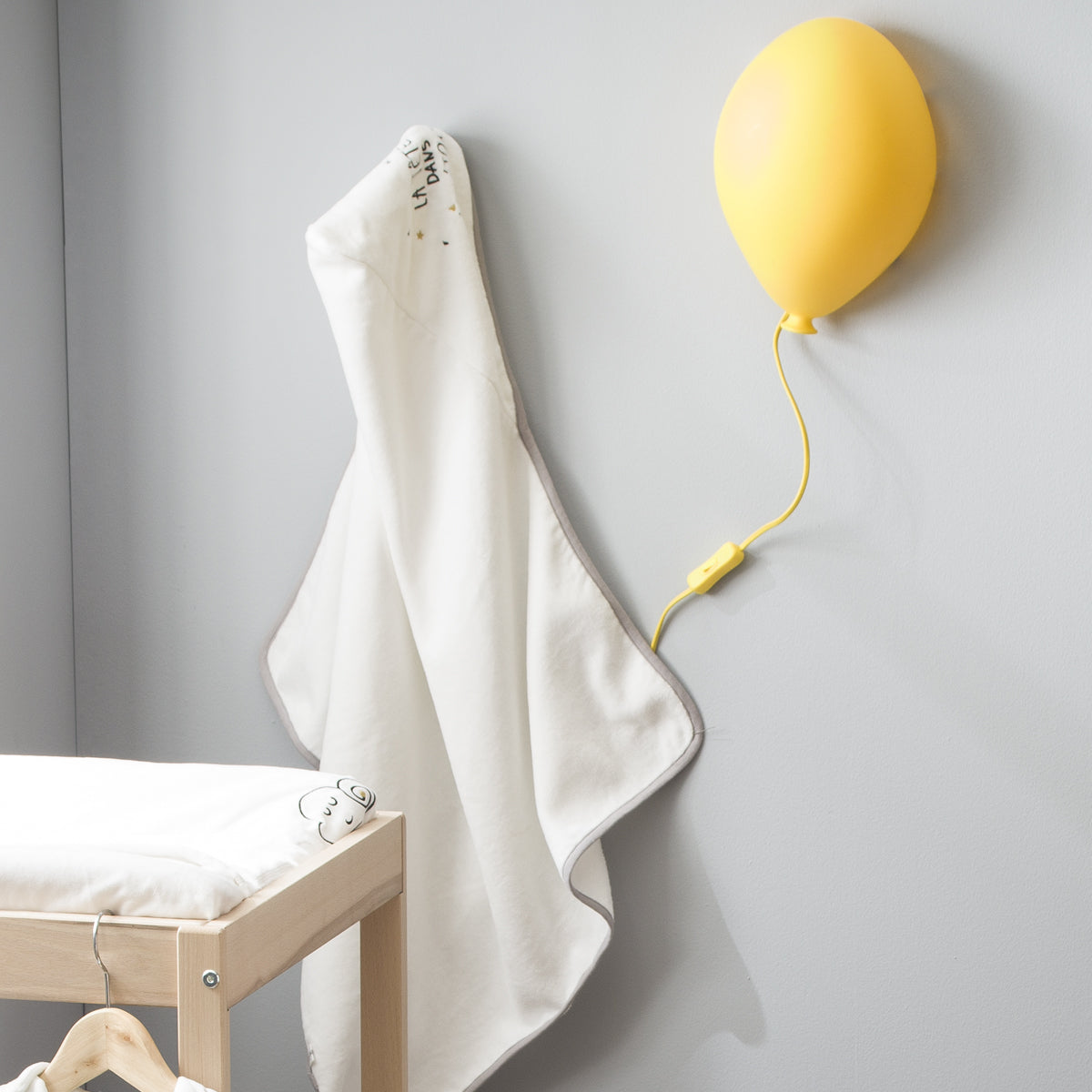 BB Kit - Hygiène Etoile Filante - Matelas à langer + Cape de bain